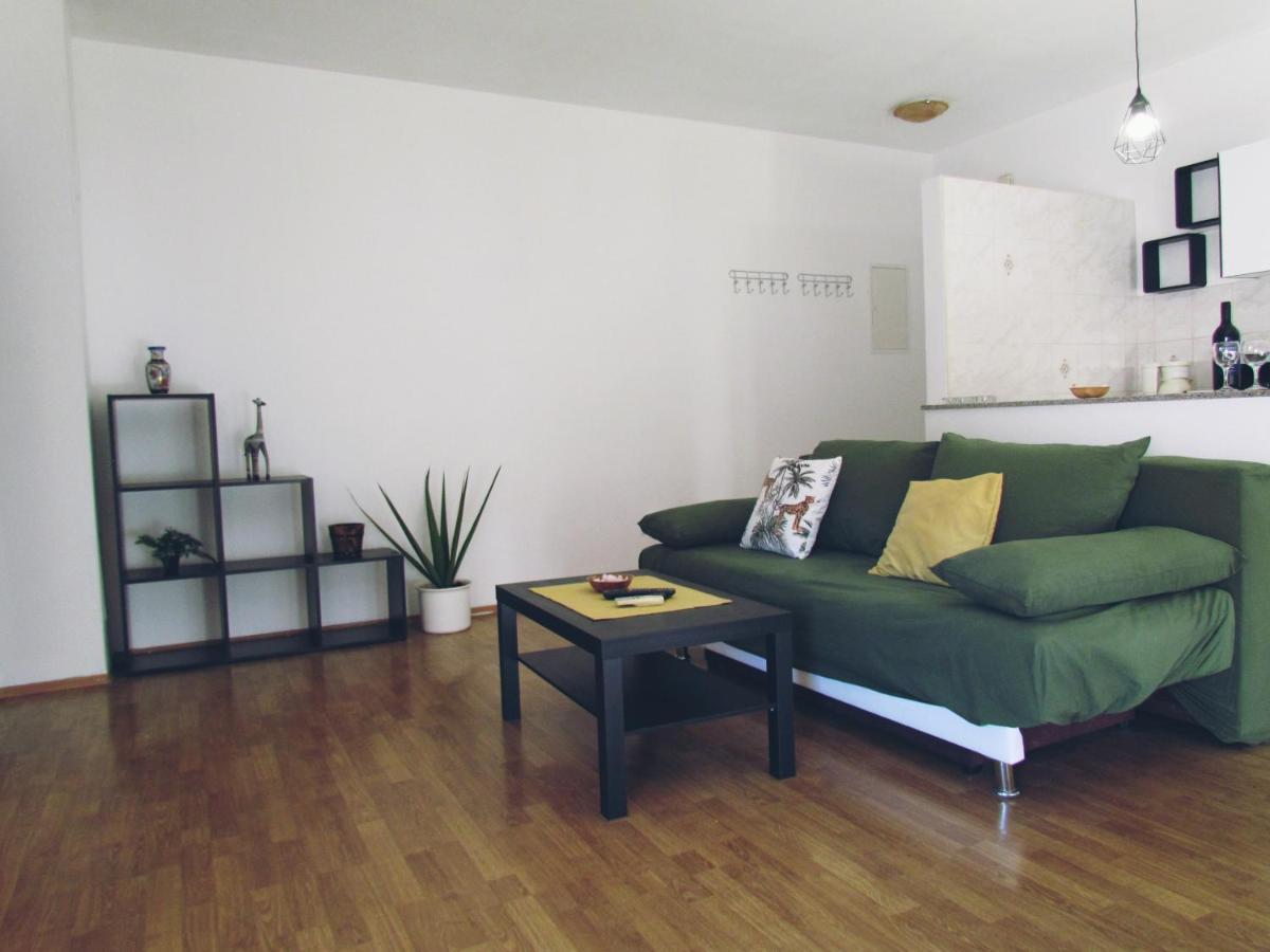 Apartman Petra Kastela Exterior photo
